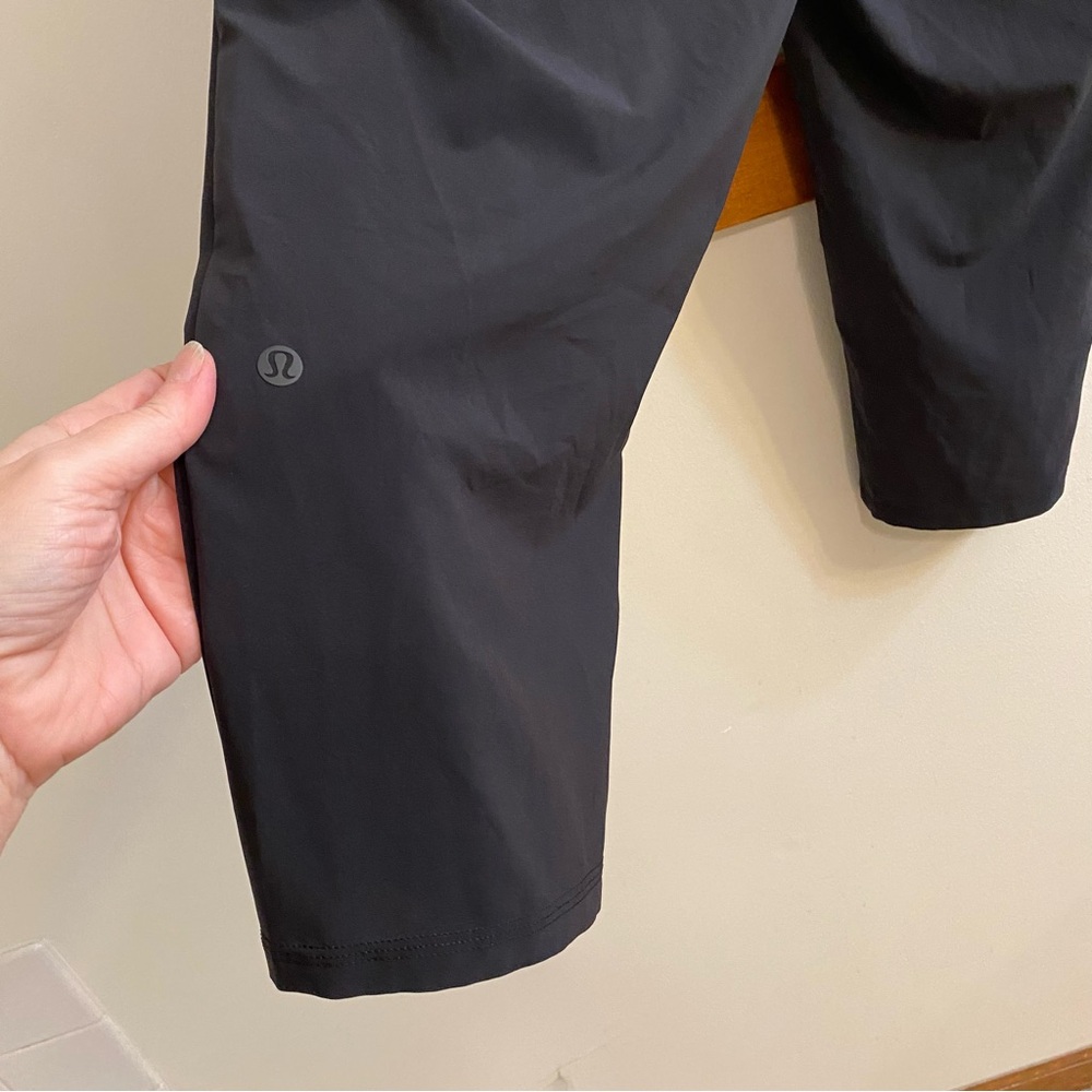 Lululemon Wanderer Crop 23"‎ Pant Black Women’s Sz 10 Workout Athletic Yoga - Picture 6 of 12